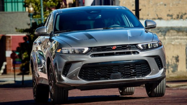 2023-Dodge-Hornet-GT-Plus-Blacktop-AWD-in-Gray-Cray.-Dodge.-11.jpeg