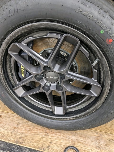 carbon fiber wheels.jpg